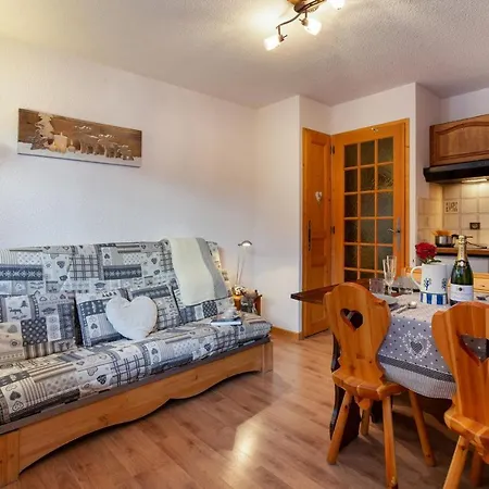 Clos Du Savoy Apartment